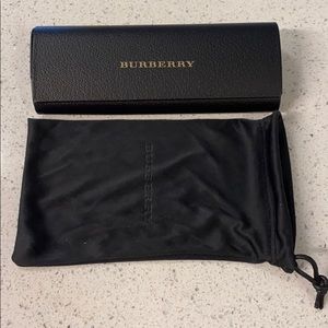 Burberry glasses case with Burberry glasses sleeve